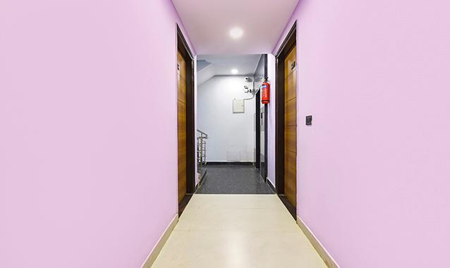 Fabhotel Pink Palace Raja Park,,3 star