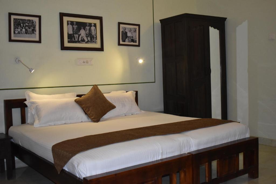 hotel nawal sagar palace