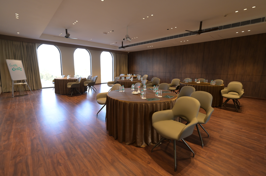 clarks safari haridwar