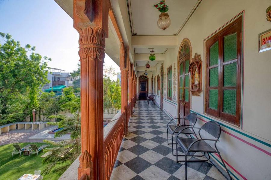 Ikshana Boutique,India>>Jaipur,3 star