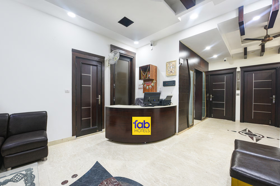 Fabhotel Rudraksh Residency,Anand Vihar,3 star