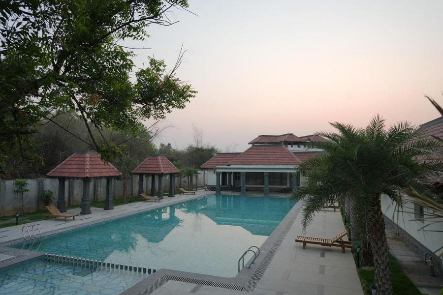 sterling hibis vellore