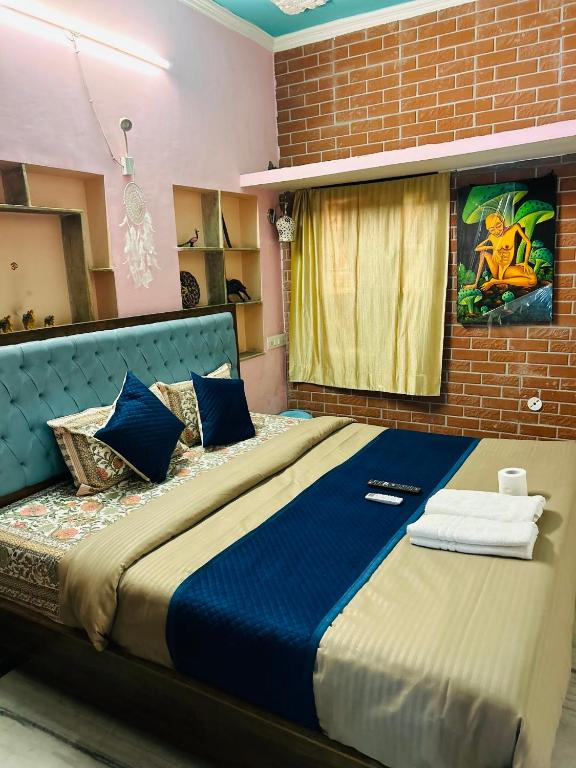 the pink chapter hostel jaipur