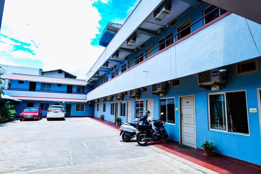 The Vishnu Residency,Rg Road,4 star