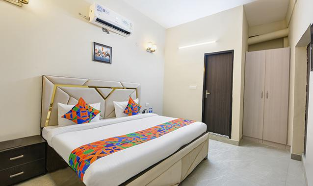 Fabexpress Mapple Suites,,3 star