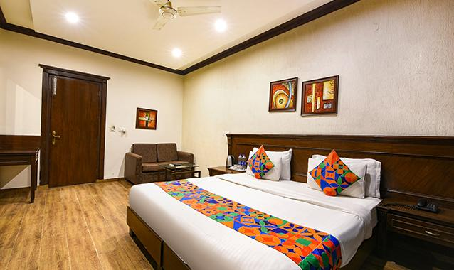 fabhotel siris 18