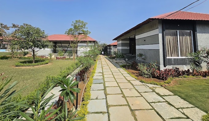 Shiv Ganga Kanha Resort,Baihar,4 star