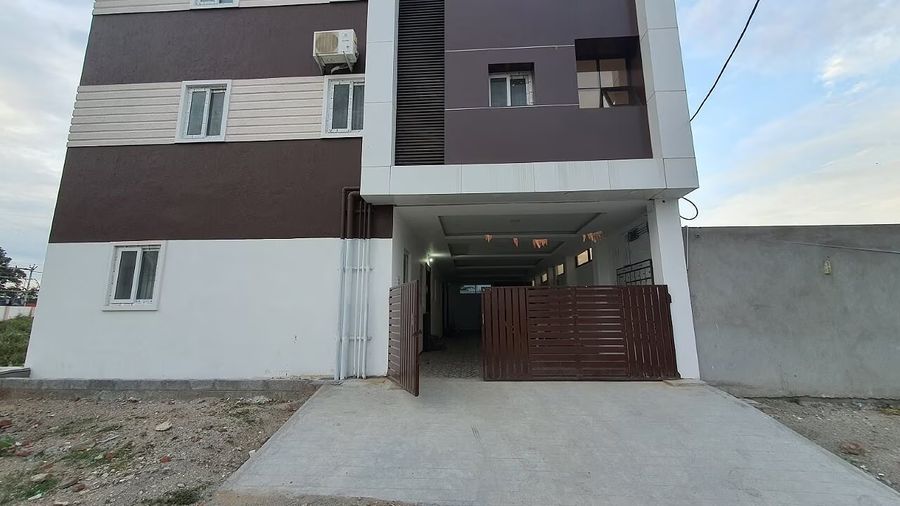 Jr Service Apartment, 3.3 Km From Coimbatore International Airport>>Nehru Nagar West, Coimbatore ,3 star