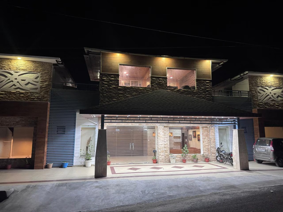 Cozy Kanatal Hotel And Resort,,3 star