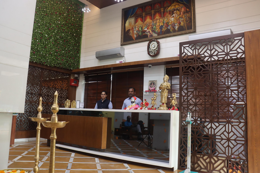Hotel Raviraj,,3 star