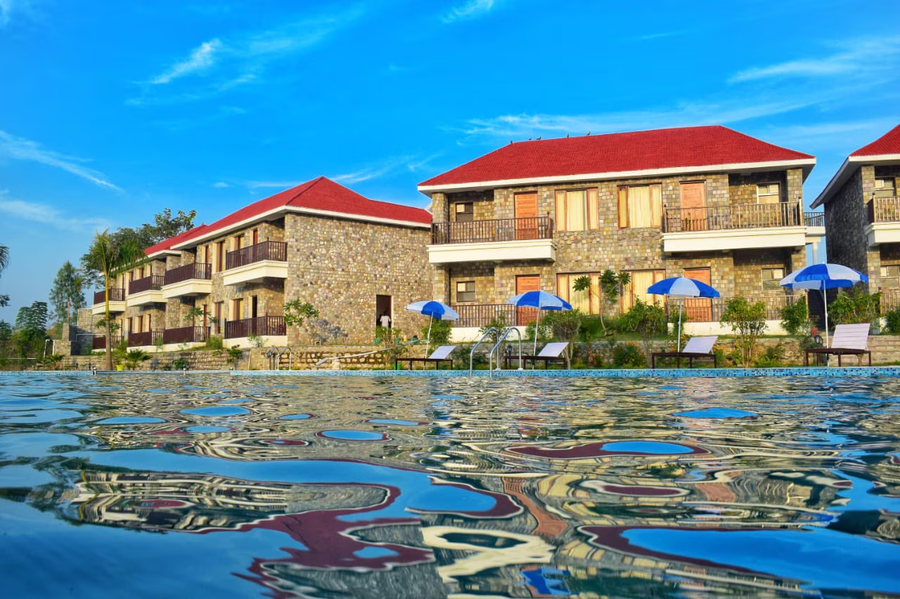 Crestmont Manral Resort,Ramnagar,4 star