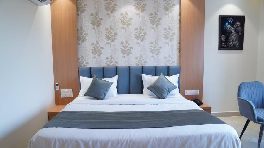 Hotel Ashoka Legacy,,3 star