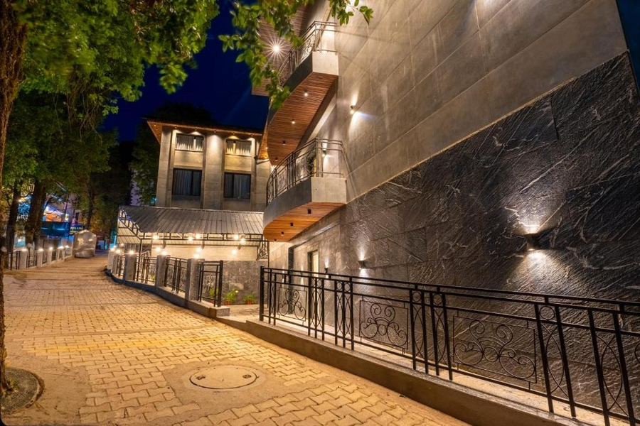 Hanric By Eight Continents Ikshana Luxe,,3 star