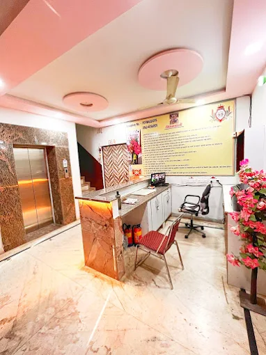 Hotel Ss Palace And Restaurant,Lohamandi,3 star