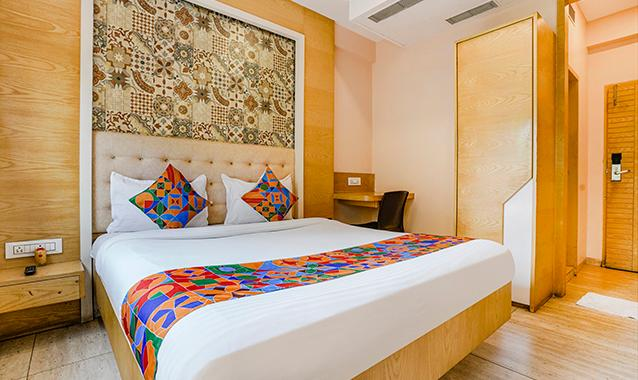 hotel neelkamal