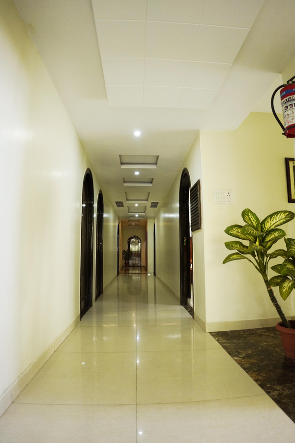 Hotel Sandhu Palace,Ajit Colony>>Jodhpur,3 star