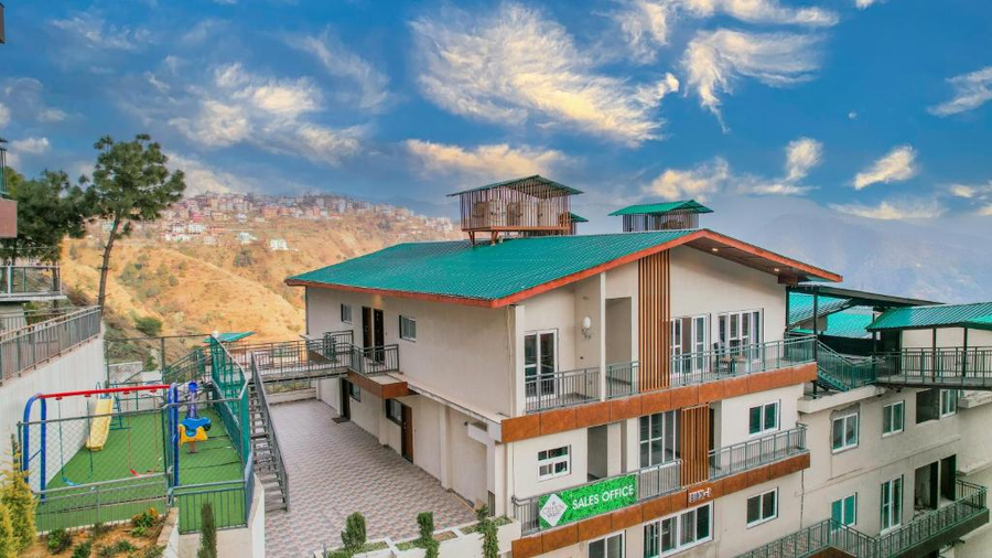 alaya stays 3 bhk apartment with hill view cliff trident