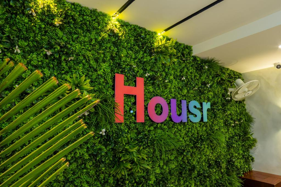 Housr Sector 42 Gurgaon Golf Course Road Near 42-43 Metro Station,Golf Course Road,3 star