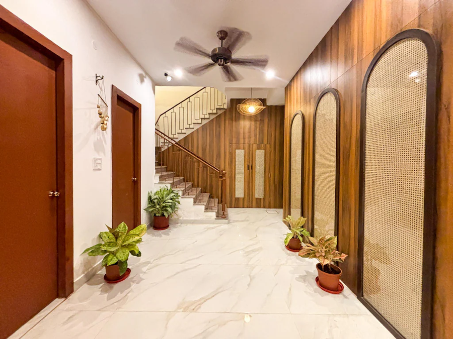 The Neeraj Ganga Rajmahal Wellness Dream,,4 star