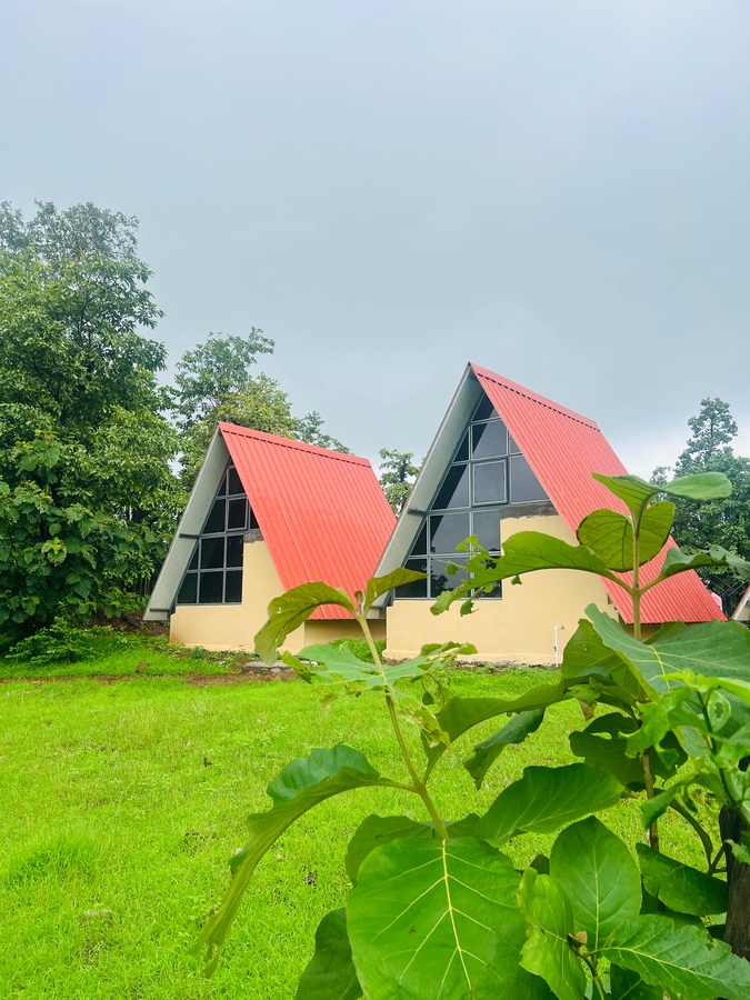 Huts And Hunters Resort Saputara,,3 star