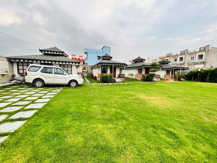 Chhawani Swiss Tent House,Sirsi Road,2 star