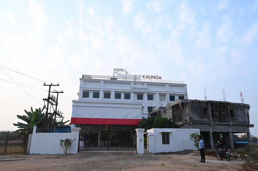 hotel opulence kalinga