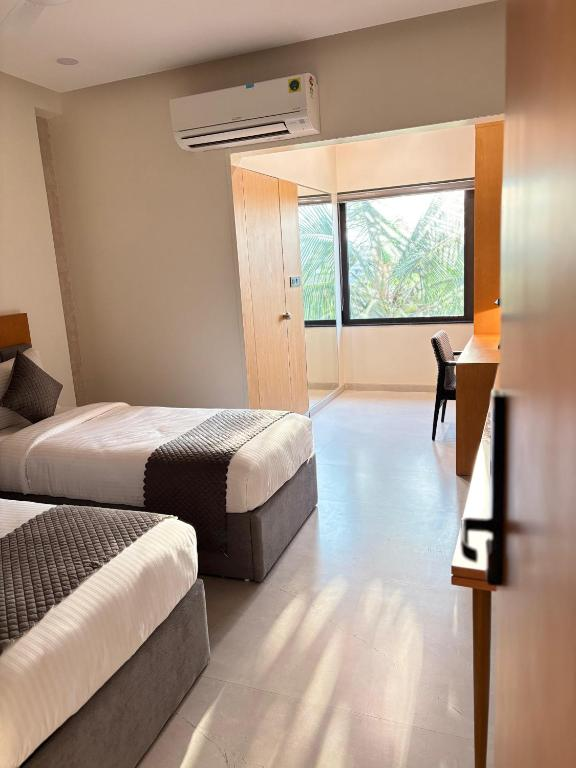 Hotel-Img