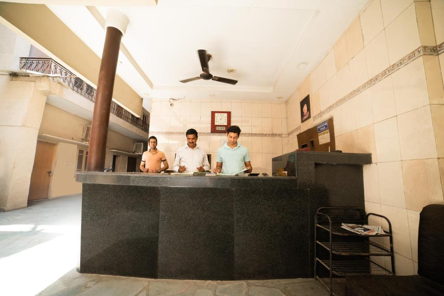 Hotel Raj Guest House,,3 star