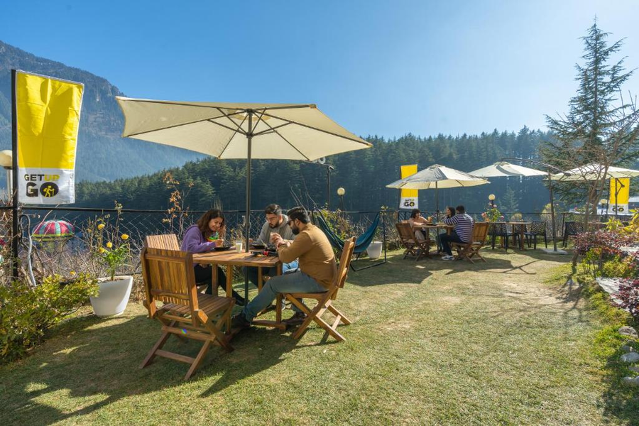 the hosteller manali old manali