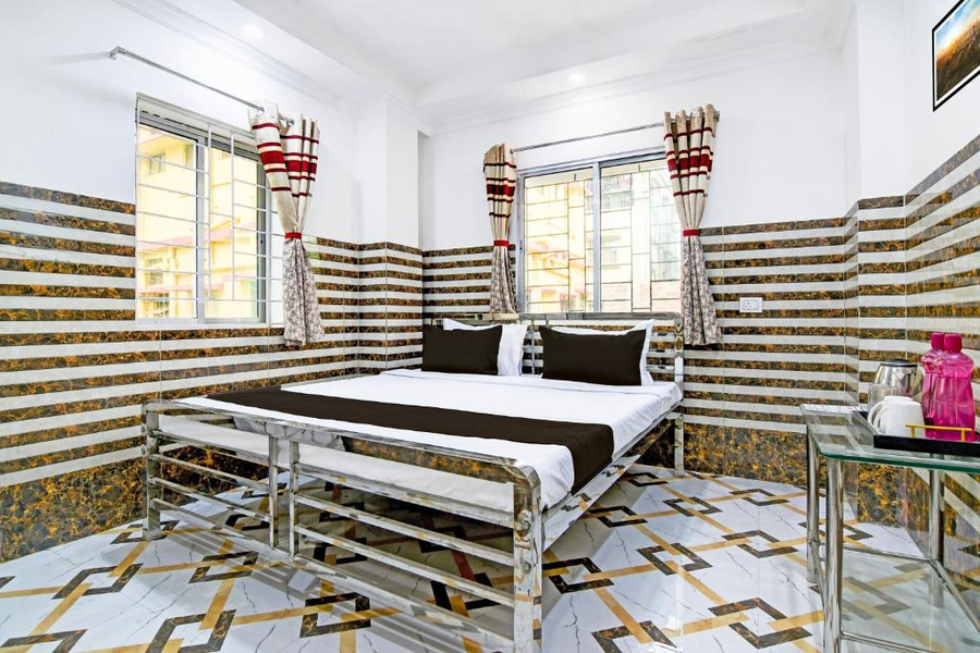 Super Hotel O Hiland Park Formerly Ayush Villa,Park Circus,3 star
