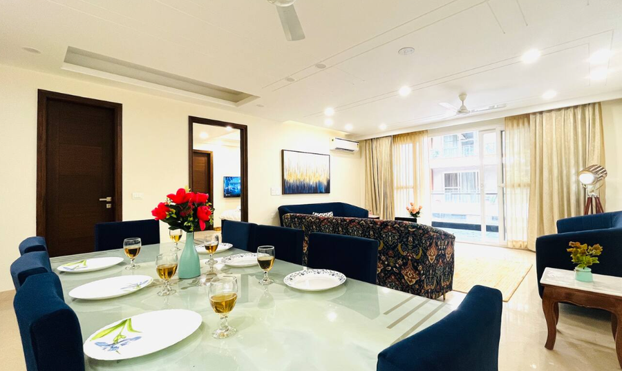 bluo 4bhk saket max lift balcony parking
