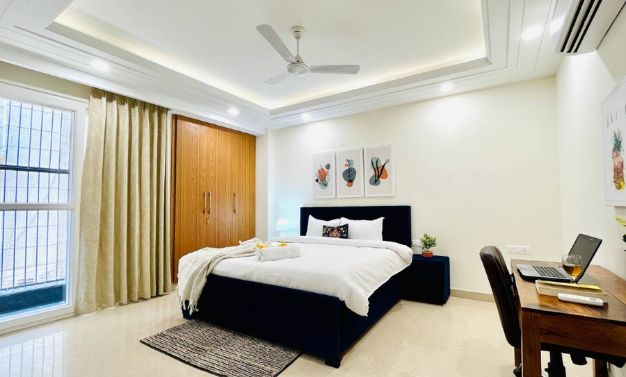 Bluo 4Bhk Saket Max - Lift, Balcony, Parking,Saket, Delhi,3 star