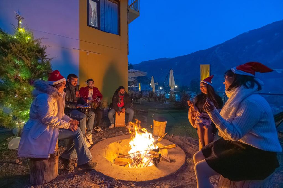 the hosteller manali old manali