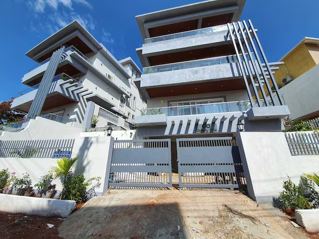 dancenter avanora villa baga 5bhk pvt pool goa