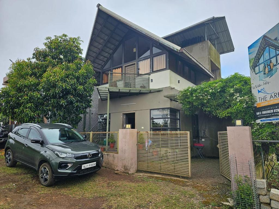 The Ark Cottage By Lexstays, Near Idukki Dam,,3 star