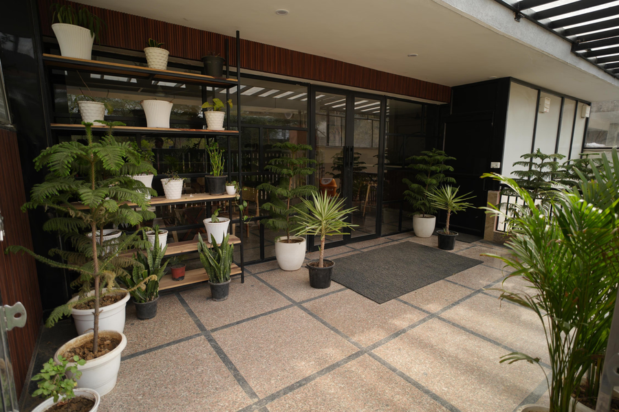 Aaram Luxury Living,Golf Course Road,3 star