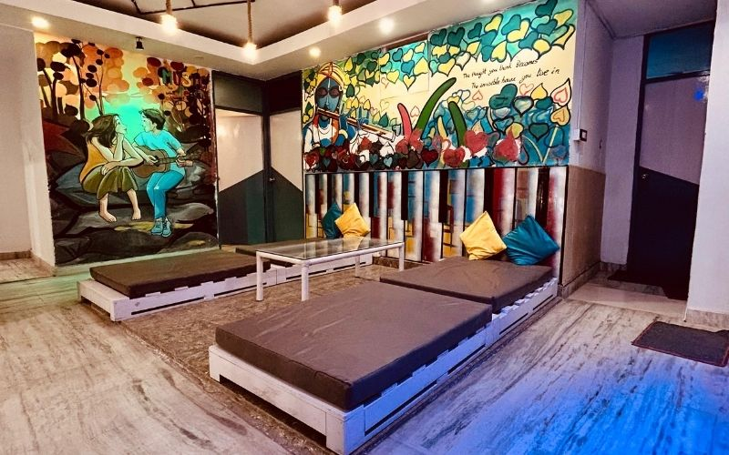 moustache hostel rishikesh