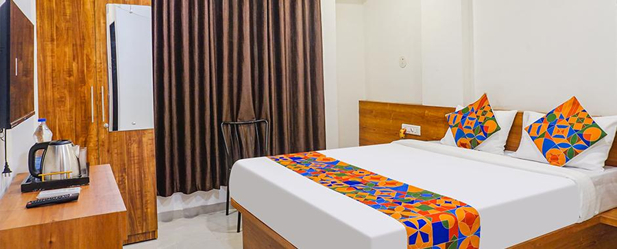 Fabhotel Royal Palace Inn,Rasta Peth,3 star