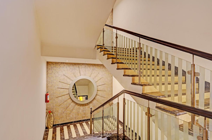 City Mark Hotel,,3 star