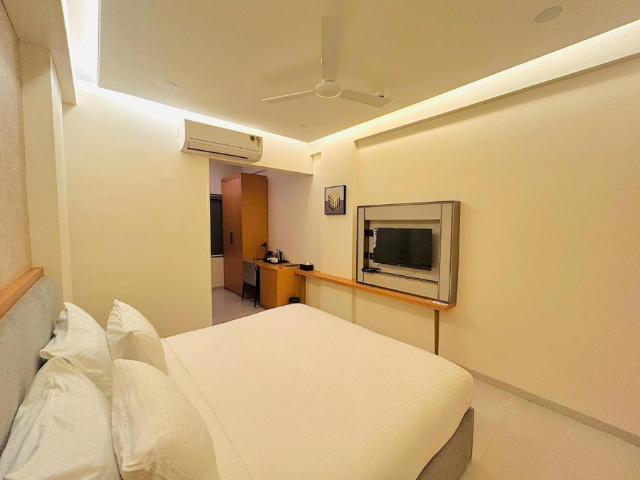 Hotel-Img