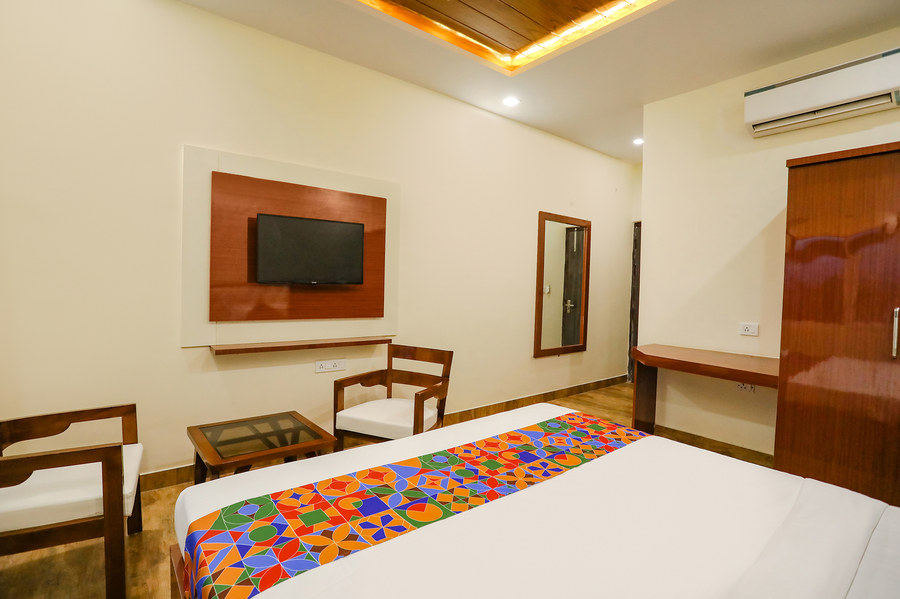 fabexpress trijal inn