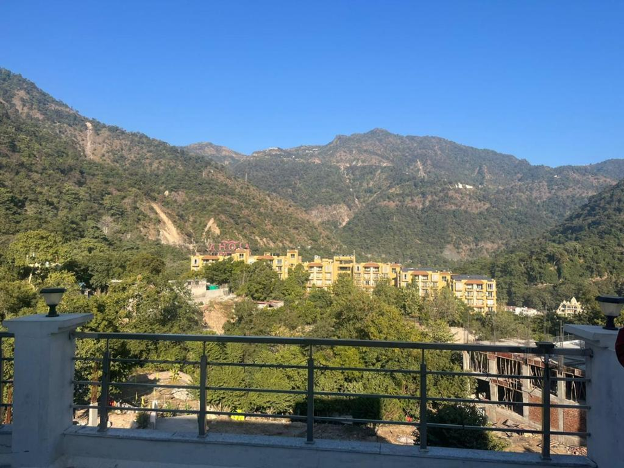 hotel gangetic yoga getaway