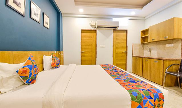 Hotel Rush Imperial,India>>Indore,2 star