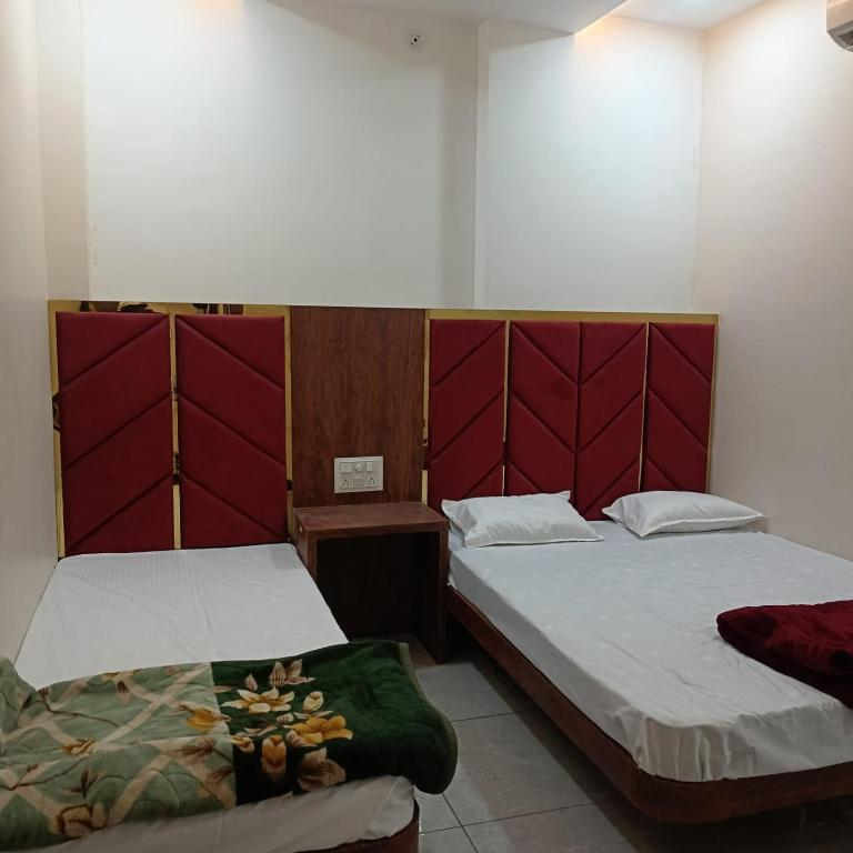 Hotel Shree Gajanand Palace,Jabsinghpura Marg,3 star