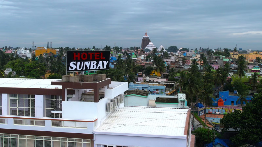 Hotel Sunbay -700 Mtr From Jagannath Temple,,3 star