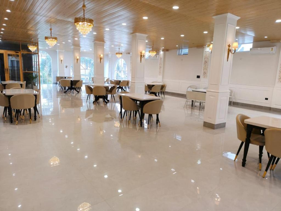 hotel yj manor