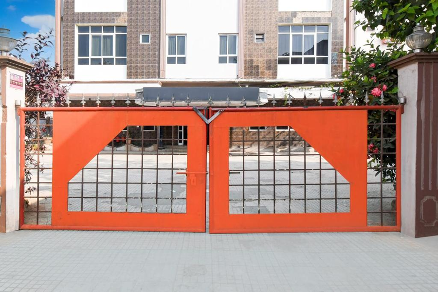 Townhouse Jyoti Mahal Road Rayagada,,2 star