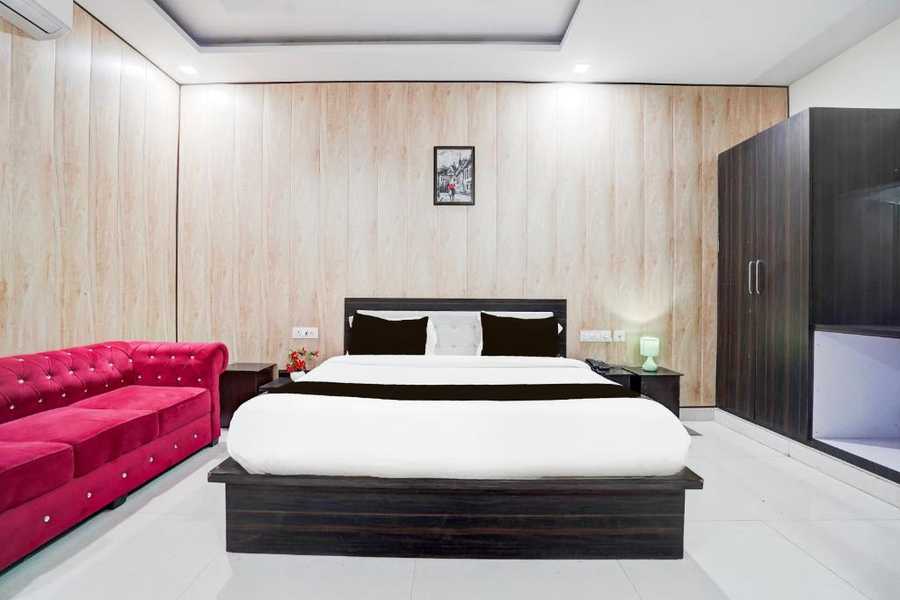 Super Townhouse Faizabad Road Opp Bbd University,Snac2,3 star