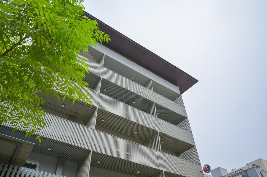 Housr Sector 28 Gurgaon Near Iffco Chowk Metro Station,Sector 27 Gurugram,3 star