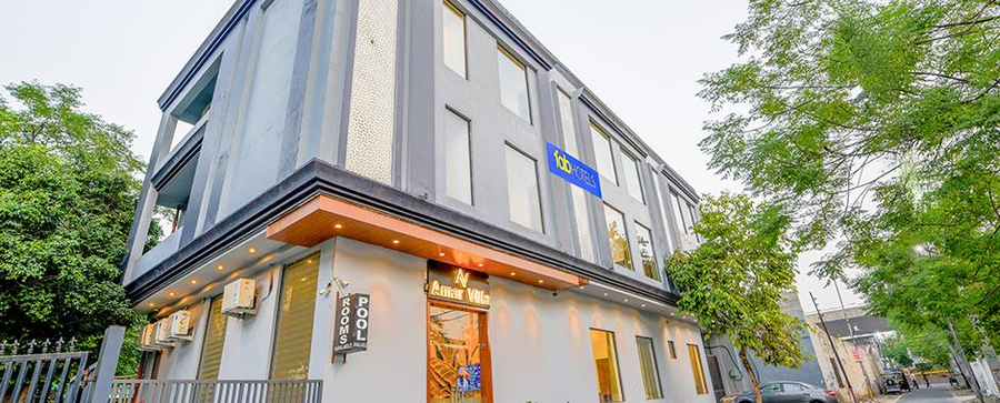 fabhotel amar villa